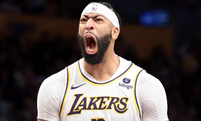 英超直播-27分25板7抢断3封盖 浓眉怪物级数据历史独此一家