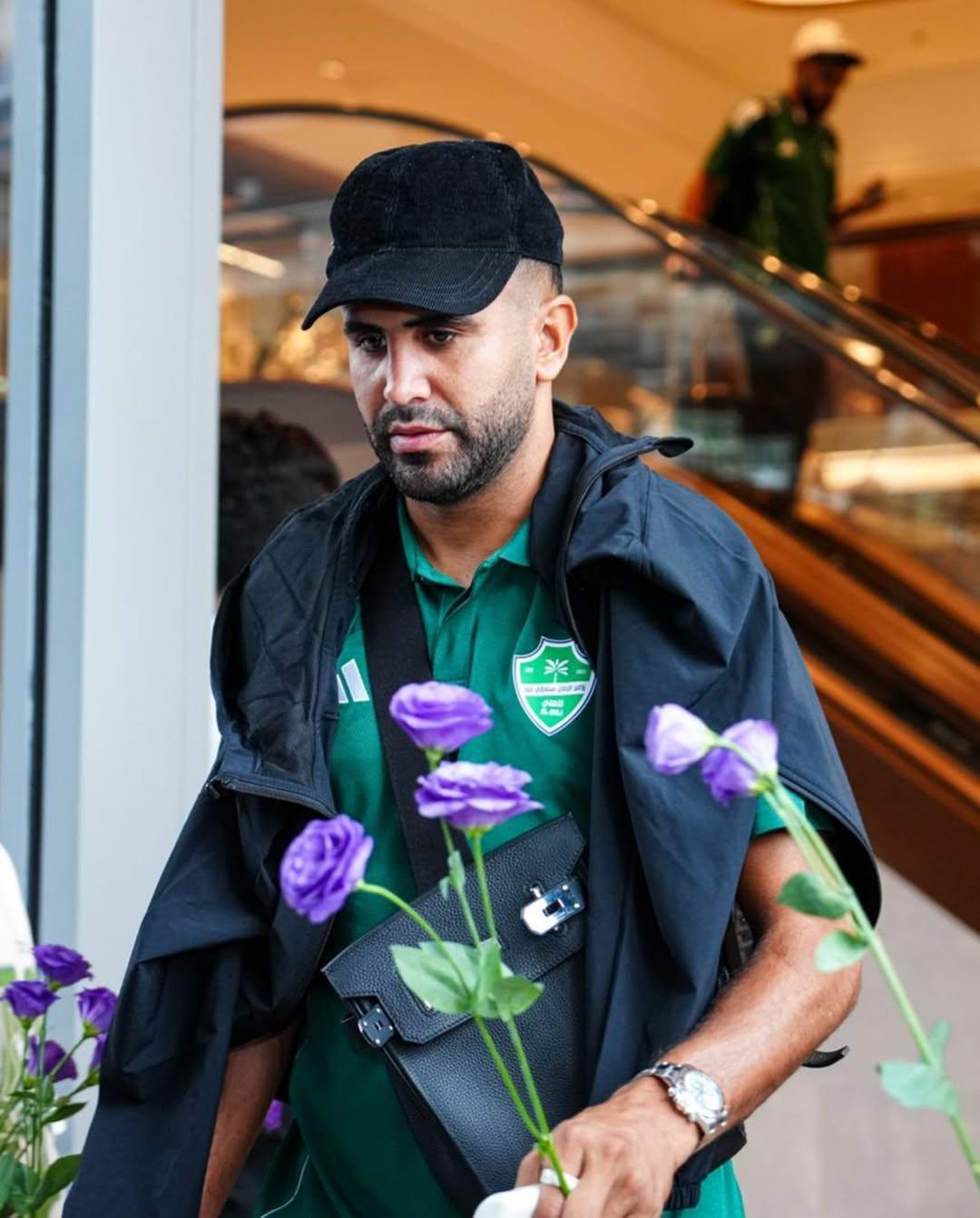 准备参加沙特超级杯，吉达国民全队已抵达中国香港