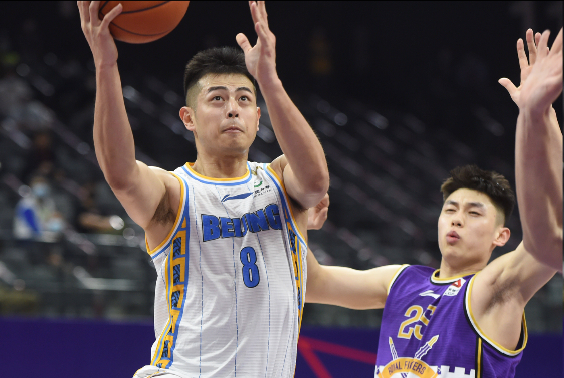 方硕：希望赵睿为球队付出更多力量，球迷：你少上点比啥都强