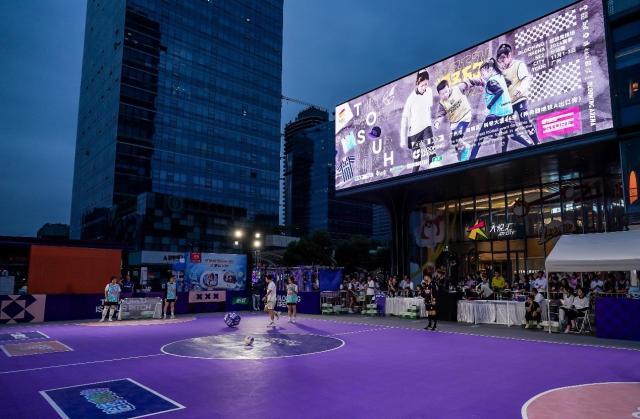 1730781060079085902.jpg 欧冠直播-“怒放竞技场”首现羊城 3V3街头足球潮爆大湾区