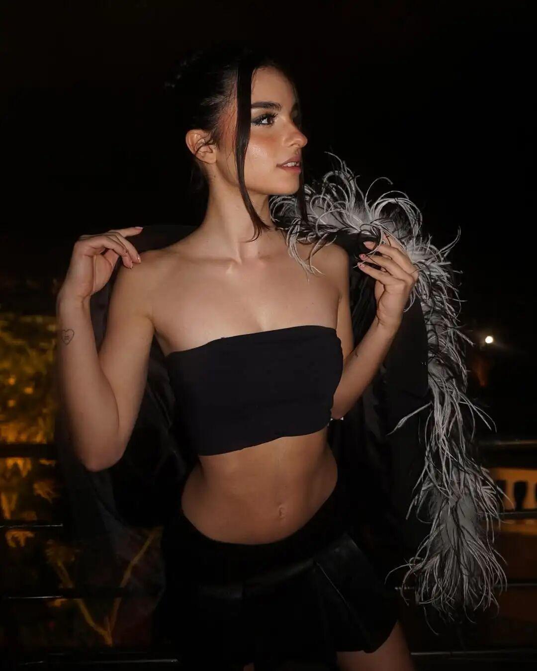 斗球直播-性感丨意甲场边有道风景线