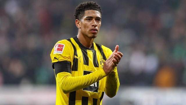 1676384058486014312.jpg 【早报】足协主席陈戌源被查!欧冠哪有国足“精彩”…