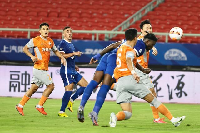 1661693319494011672.jpg 斗球直播-【中超】马尔康双响戴维森1射2传 三镇5比1十人深圳